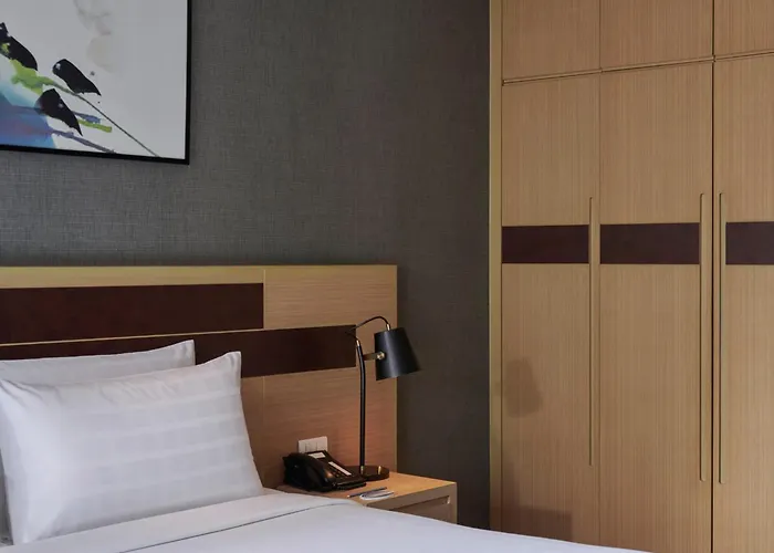 Shama Lakeview Asoke Hotel