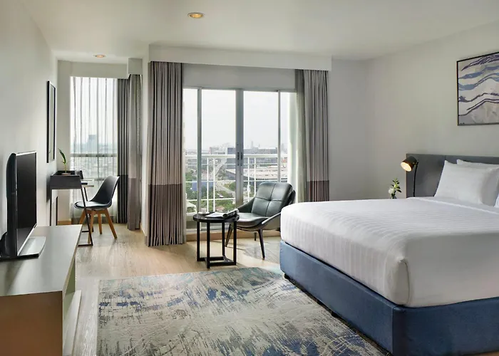 Hotel Shama Lakeview Asoke 4*