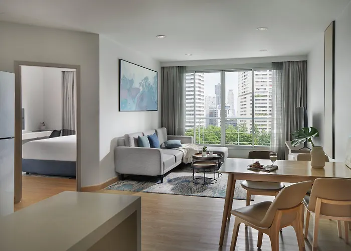 Shama Lakeview Asoke 4*